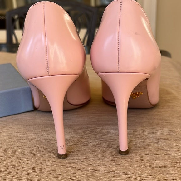 Prada light pink orchid heels Women’s 39.5-lightly worn - Picture 5 of 8